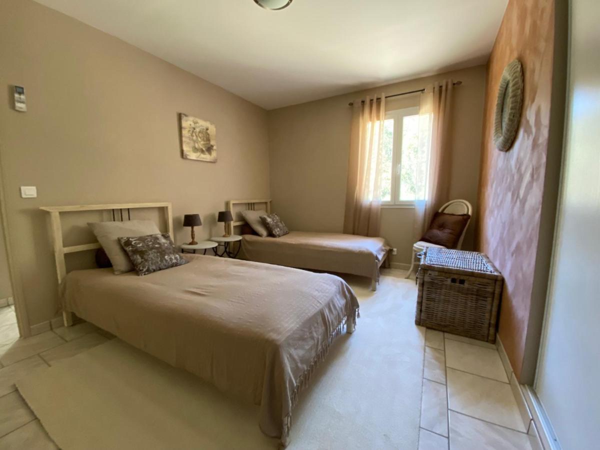 Entrecasteaux L'Eveil En Provence B&B 외부 사진