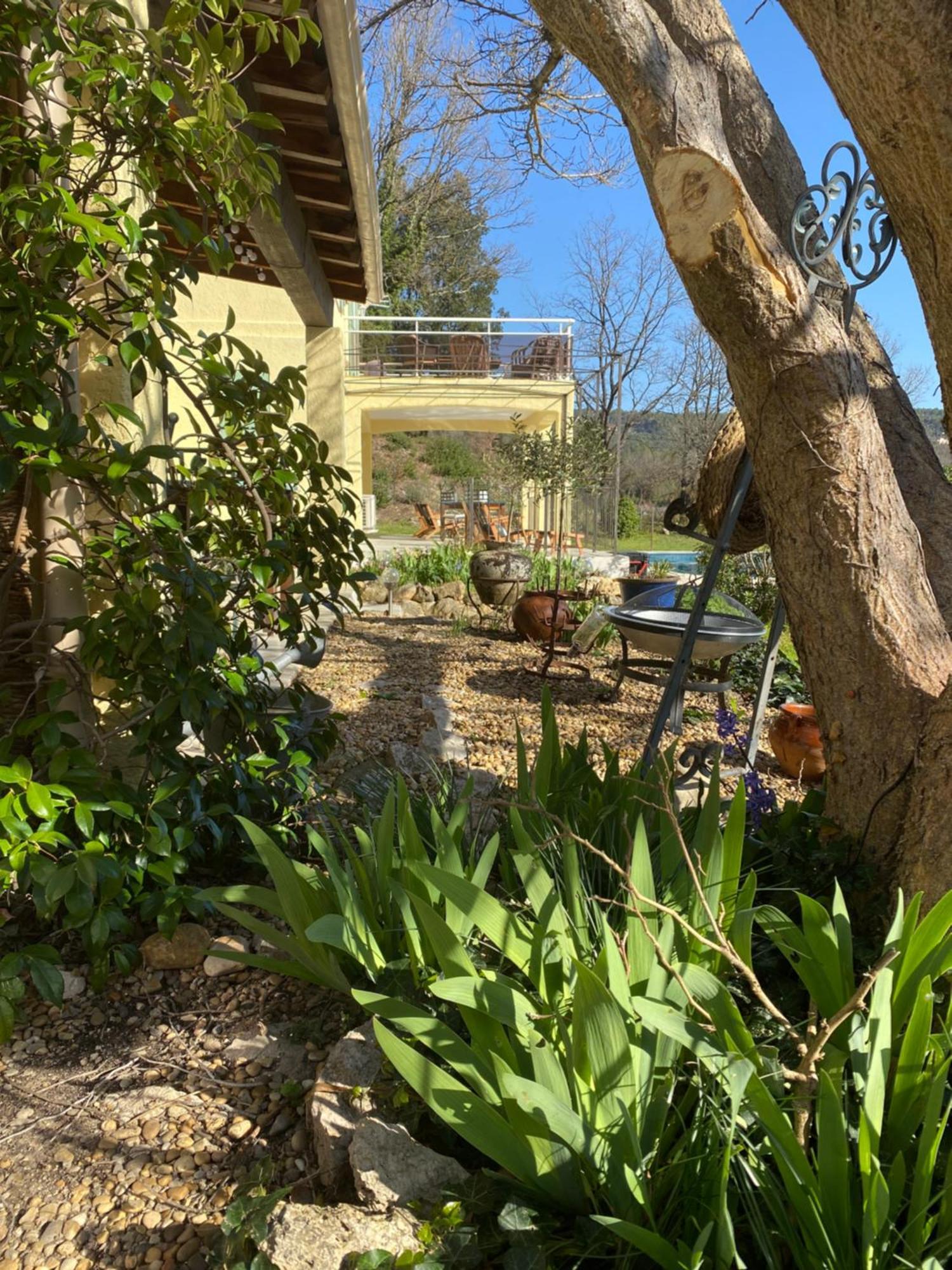 Entrecasteaux L'Eveil En Provence B&B 외부 사진