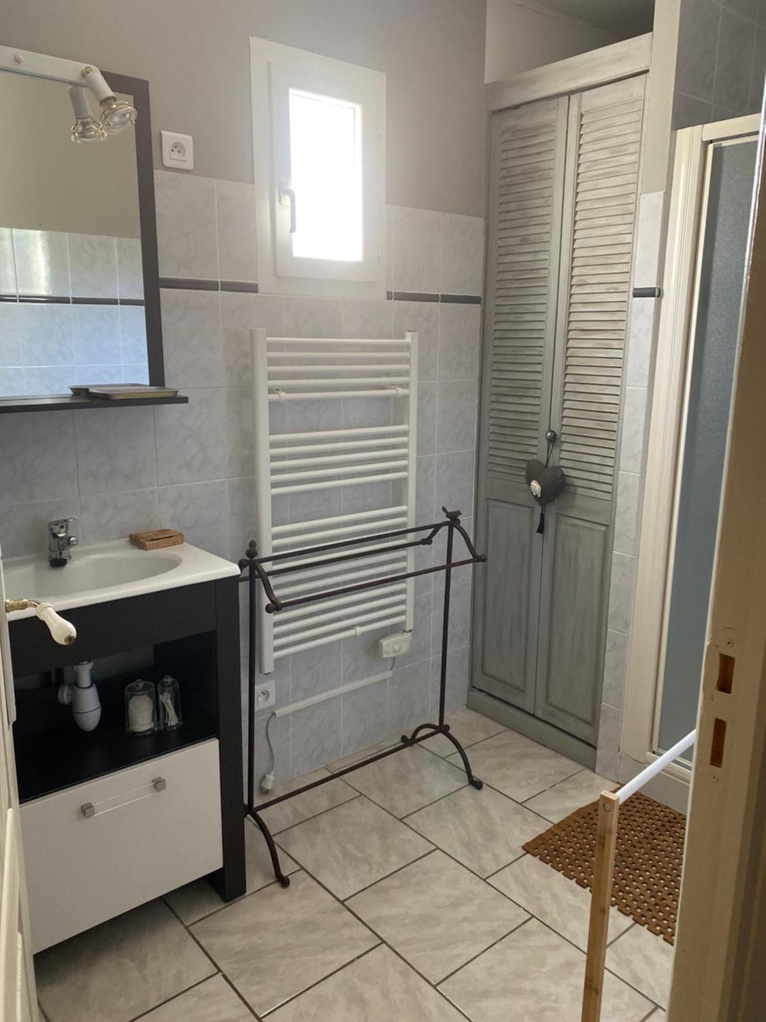 Entrecasteaux L'Eveil En Provence B&B 외부 사진
