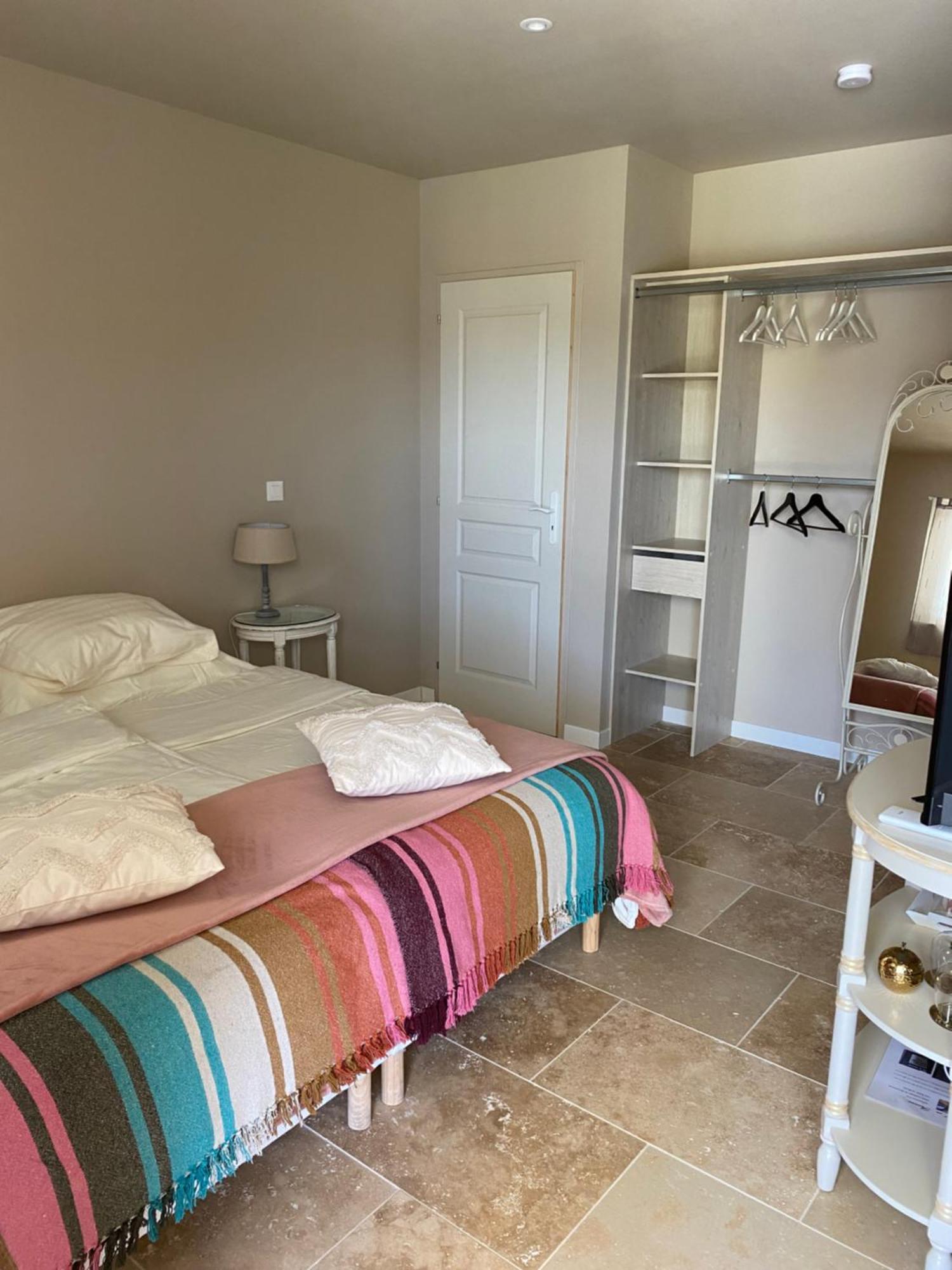Entrecasteaux L'Eveil En Provence B&B 외부 사진